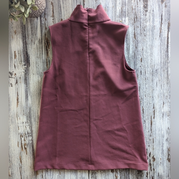 Aritzia Babaton Morath Turtleneck Sleeveless Blouse Mauve Women's Small - Picture 7 of 9